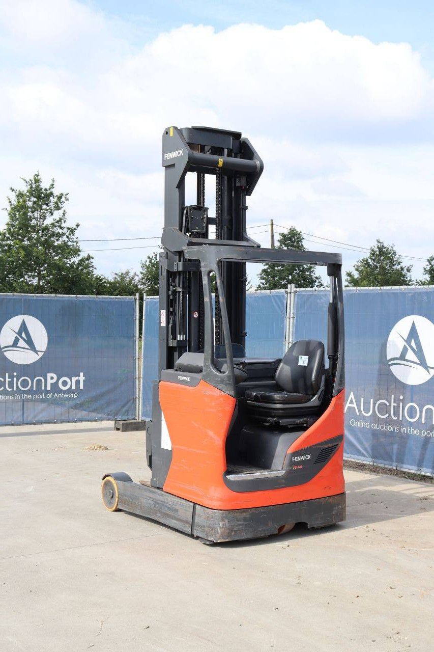 Fenwick-Linde R14-01 Electric Reach Truck 1400kg 8.6m 2019