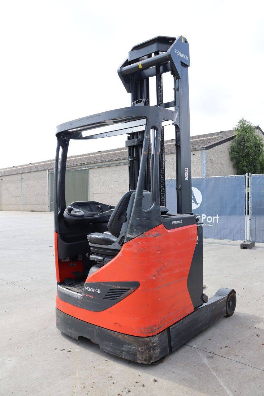 Fenwick-Linde R14-01 Electric Reach Truck 1400kg 8.6m 2019