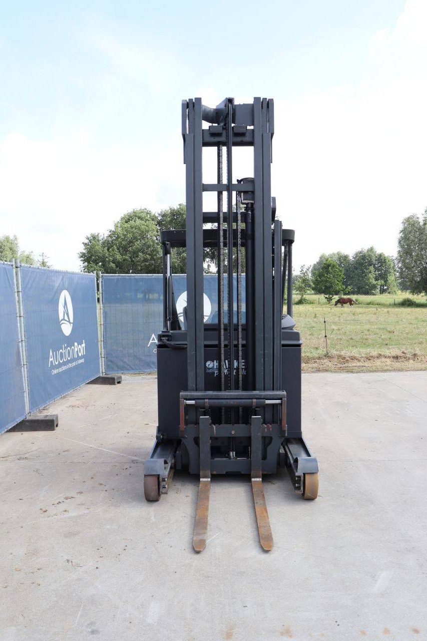 Fenwick-Linde R14-01 Electric Reach Truck 1400kg 8.6m 2019