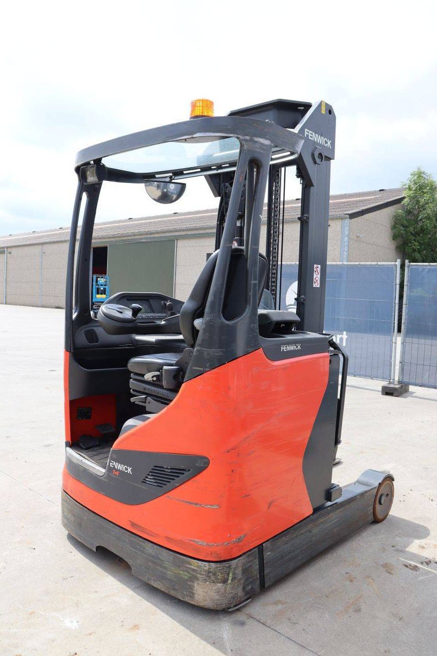 Fenwick-Linde R14-01 Electric Reach Truck 1400kg 8.6m 2021