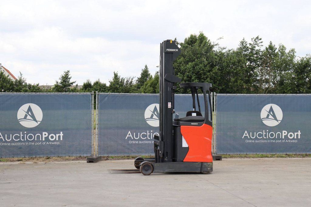 Fenwick-Linde R14-01 Electric Reach Truck 1400kg 8.6m 2017