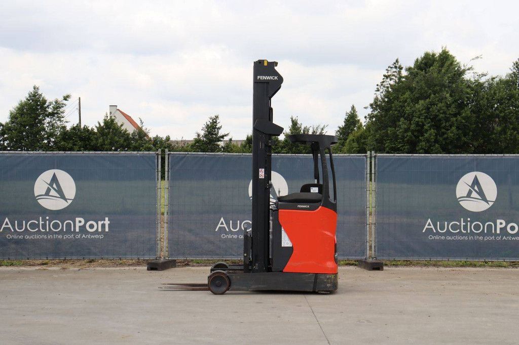 Fenwick-Linde R14-01 Electric Reach Truck 1400kg 8.6m 2017