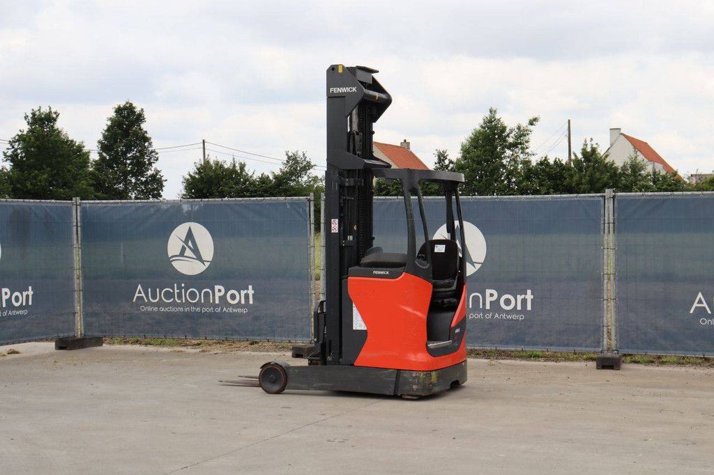 Fenwick-Linde R14-01 Electric Reach Truck 1400kg 8.6m 2017