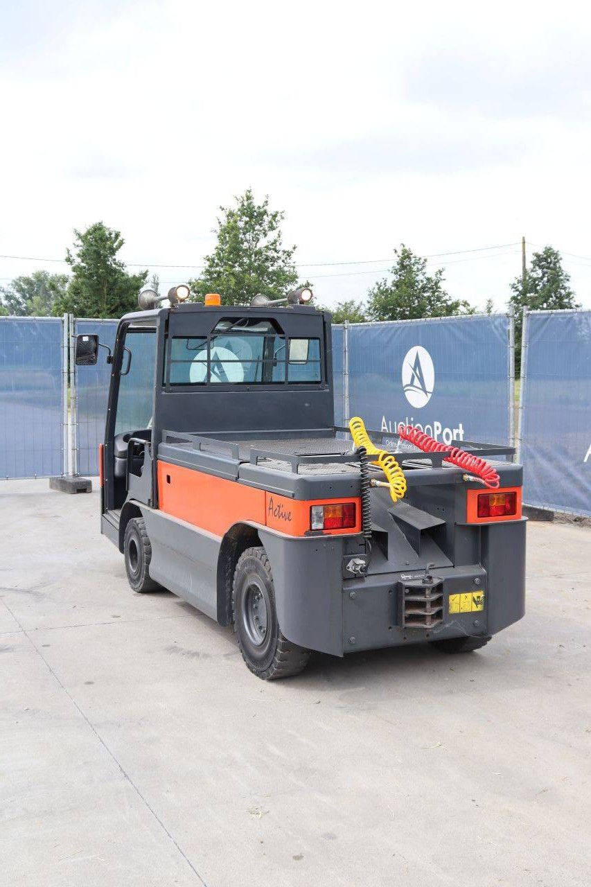 Linde P250 Electric Tractor 25000kg 2018