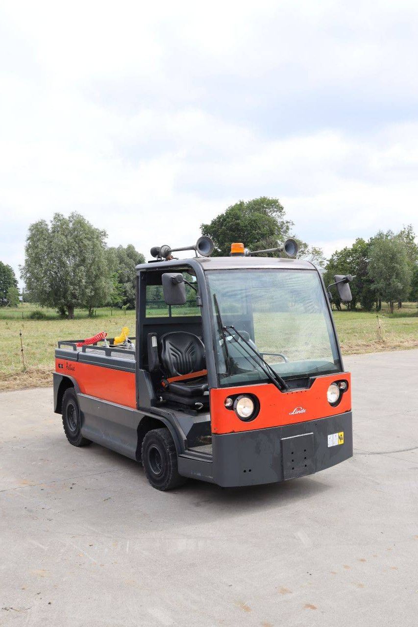 Linde P250 Electric Tractor 25000kg 2018