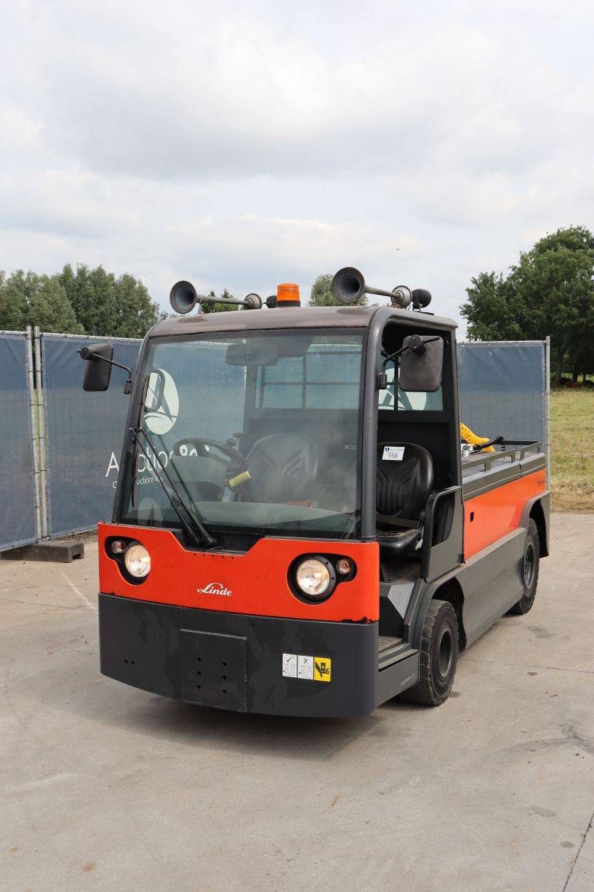 Linde P250 Electric Tractor 25000kg 2018