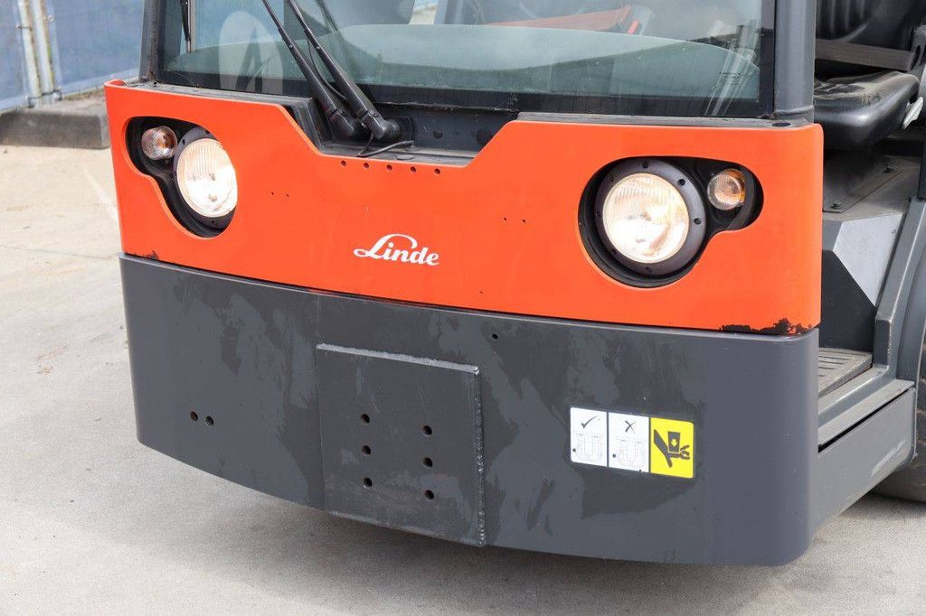 Linde P250 Electric Tractor 25000kg 2018