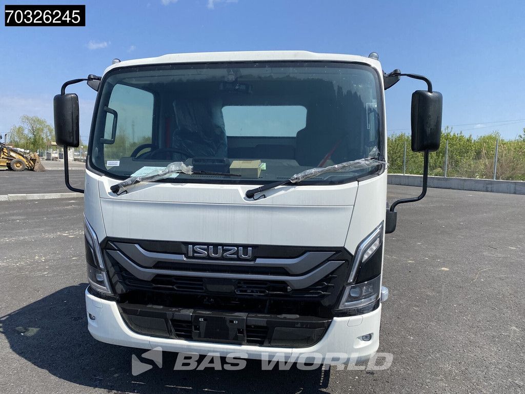 Isuzu M30 5.2 4X2