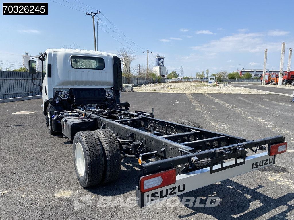 Isuzu M30 5.2 4X2