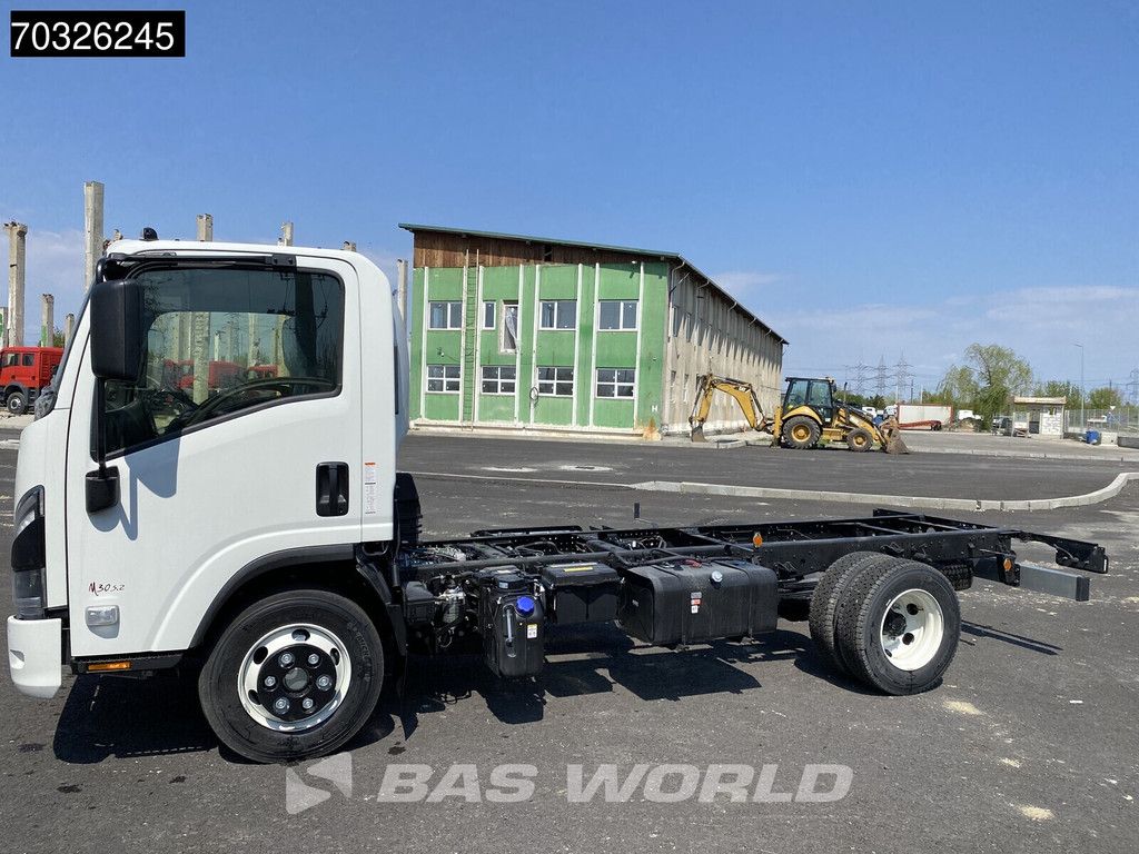 Isuzu M30 5.2 4X2