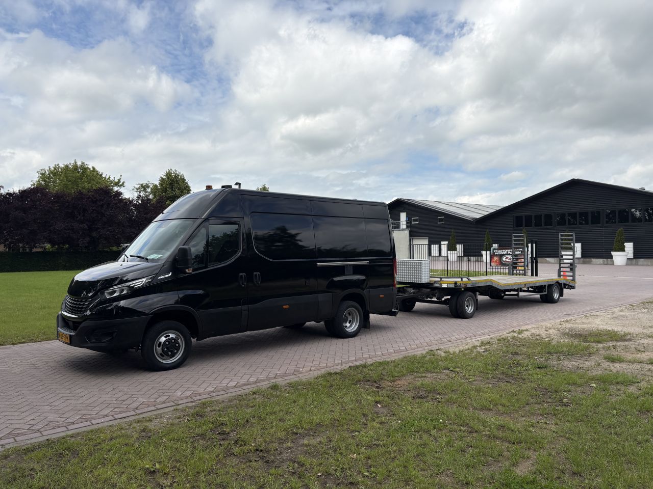Iveco Daily 50C18 lucht geremd 11.9 ton - schamel 8 TON