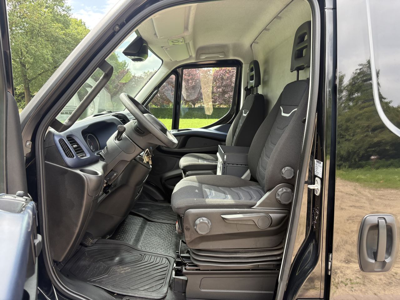 Iveco Daily 50C18 lucht geremd 11.9 ton - schamel 8 TON