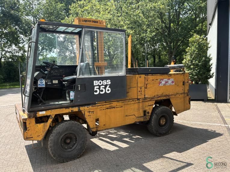 Seitenlader Diesel Boss 556-MK5