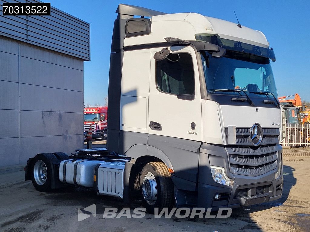 Mercedes Actros 1845 4X2 Bigspace Lowdeck Mirrorcam 2x Tank