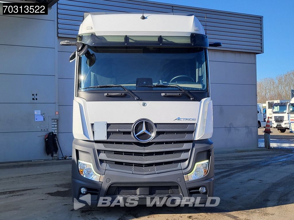 Mercedes Actros 1845 4X2 Bigspace Lowdeck Mirrorcam 2x Tank