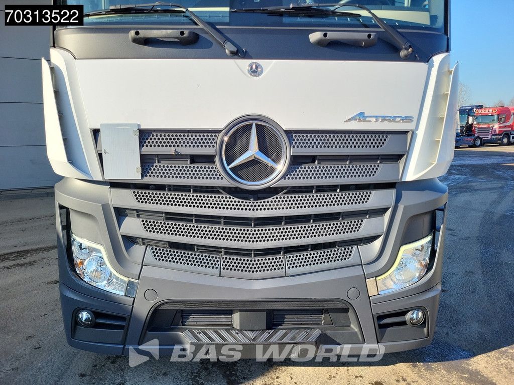 Mercedes Actros 1845 4X2 Bigspace Lowdeck Mirrorcam 2x Tank