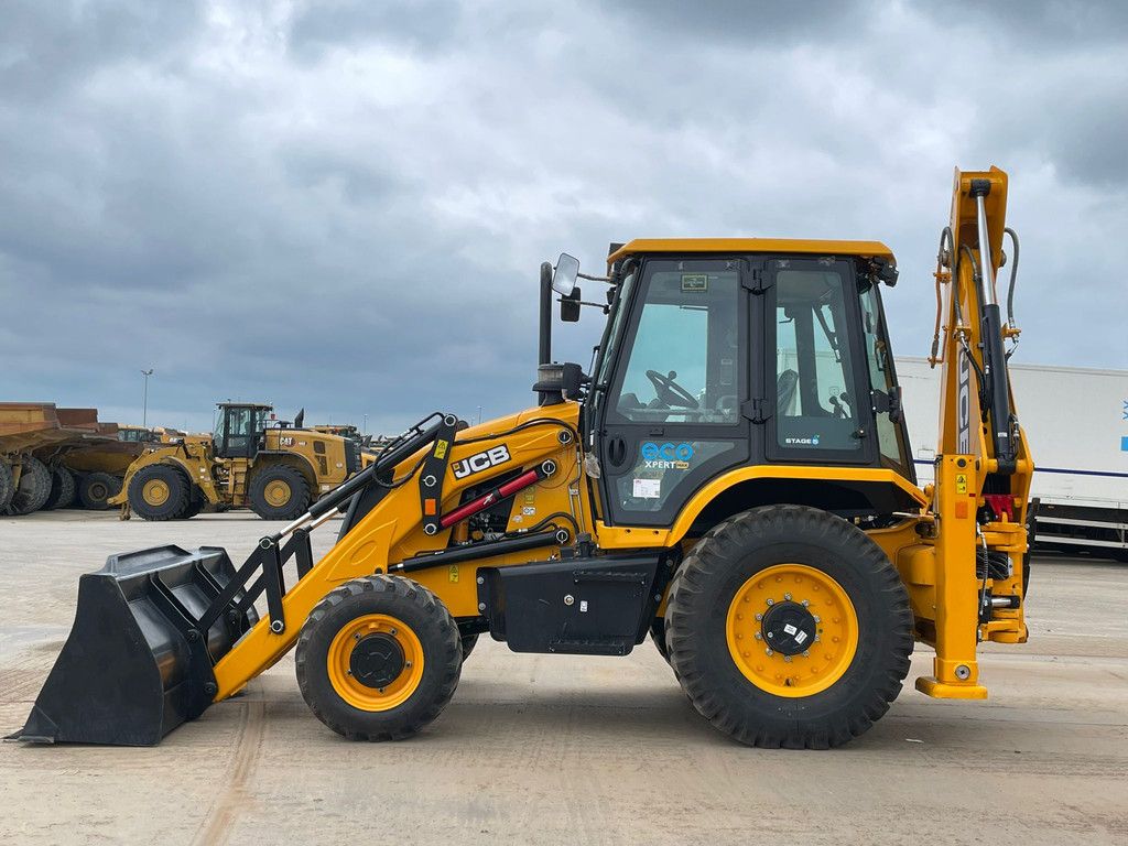 JCB 3DX