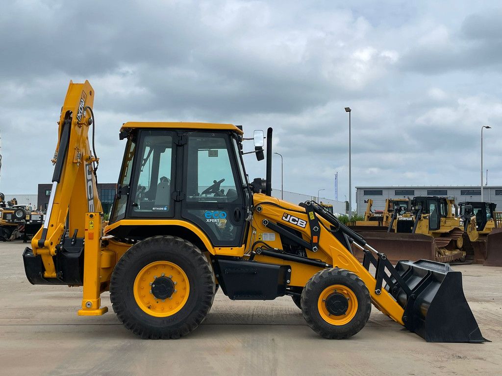 JCB 3DX
