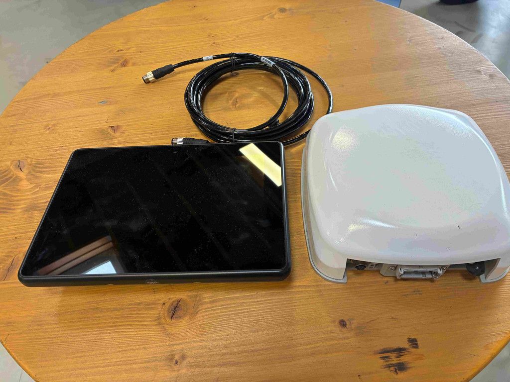 Trimble Divers XCN 1060 + NAV900