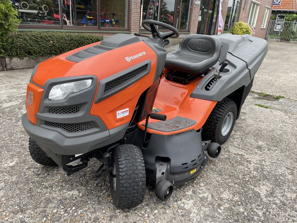 Husqvarna Husqvarna TC 142 T