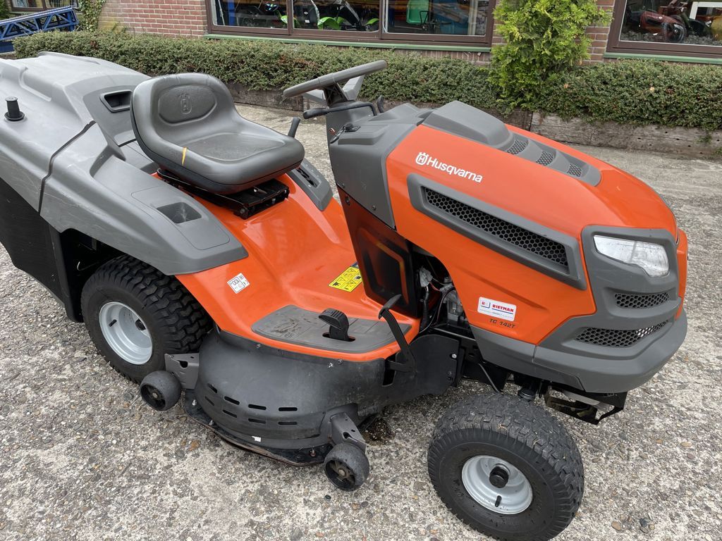 Husqvarna Husqvarna TC 142 T