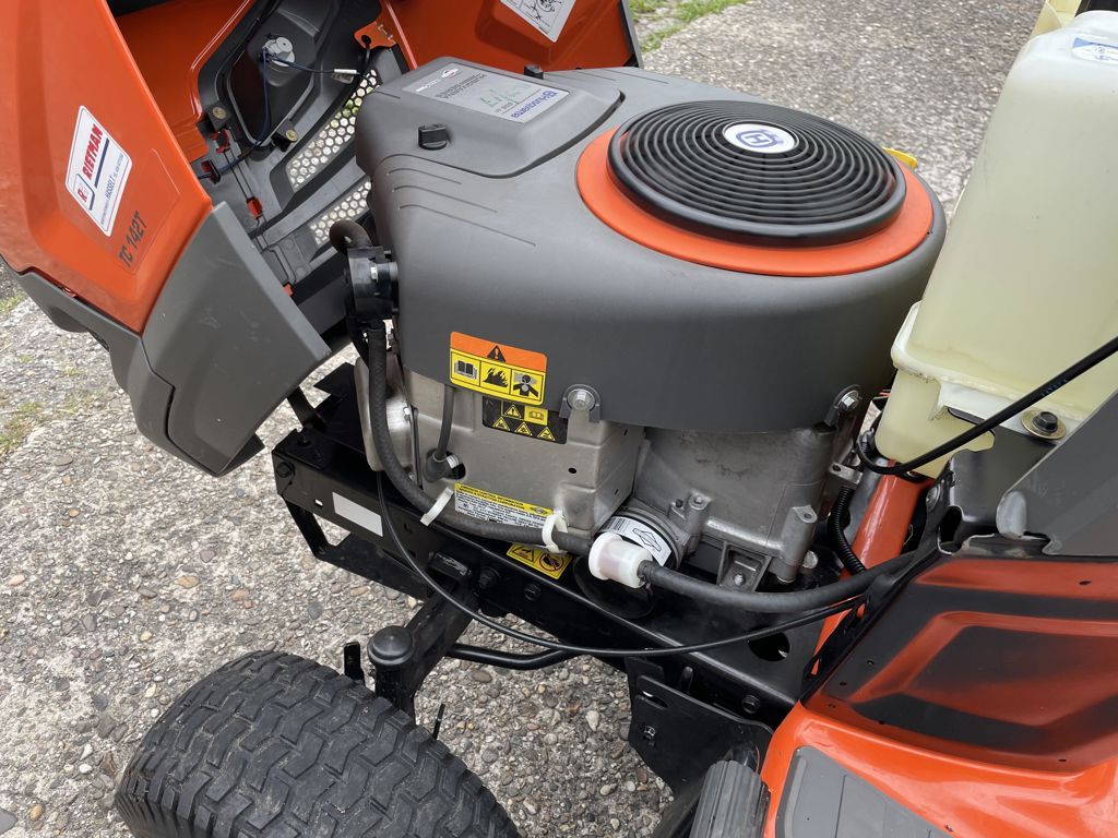 Husqvarna Husqvarna TC 142 T