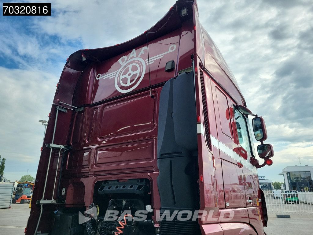 DAF XF XF 530 4X2 Special Interior! NL-Truck APK Retarder 2x Tanks ACC Special Interior!