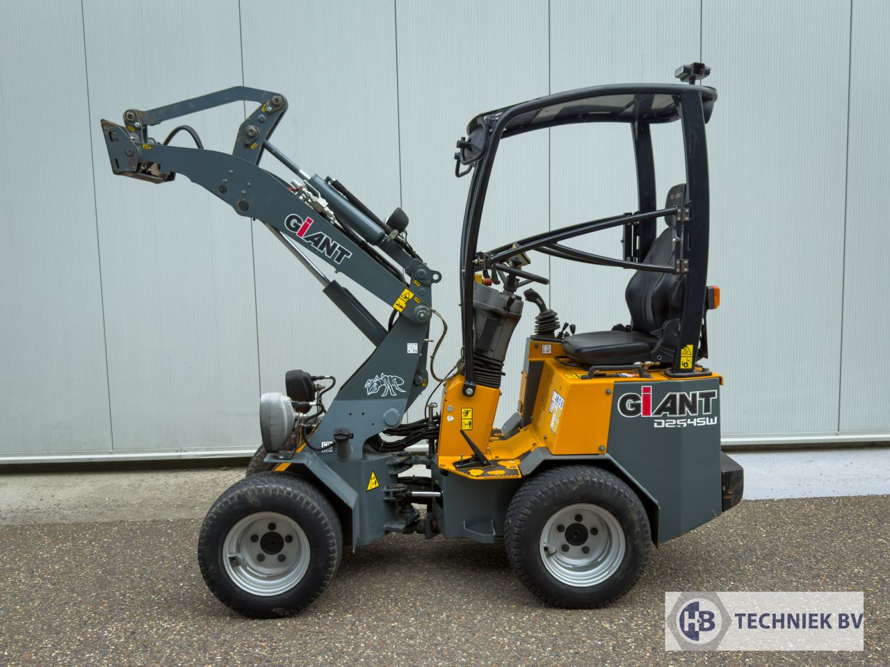 GIANT D254SW | Gereviseerde motor | Bouwjaar 2015