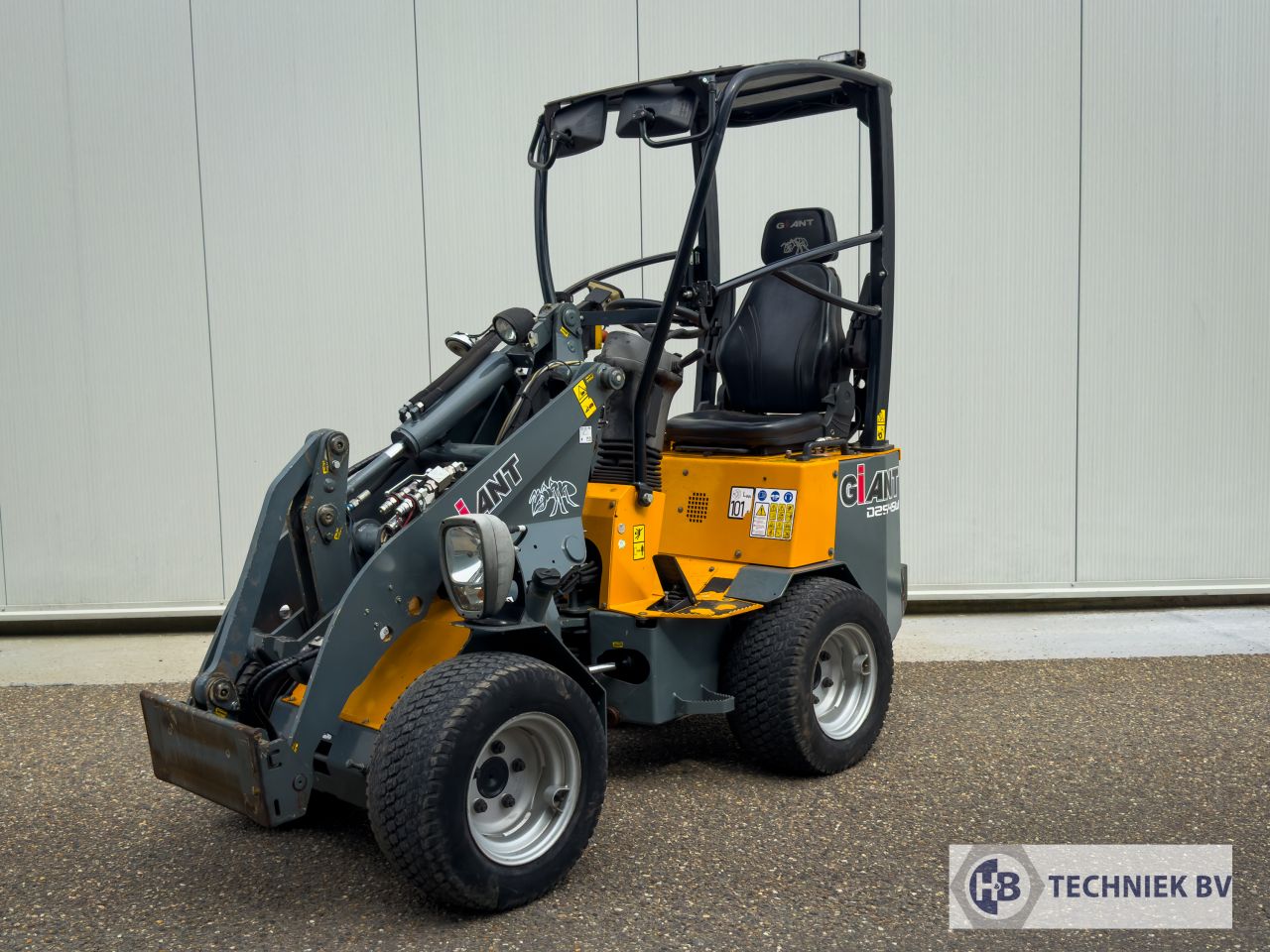 GIANT D254SW | Gereviseerde motor | Bouwjaar 2015