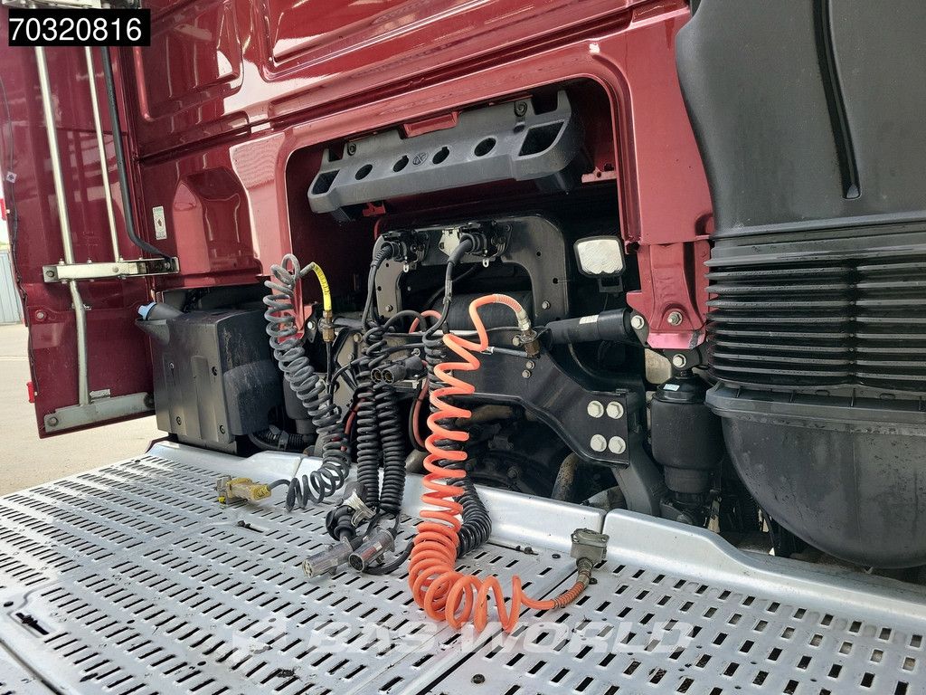 DAF XF XF 530 4X2 Special Interior! NL-Truck APK Retarder 2x Tanks ACC Special Interior!