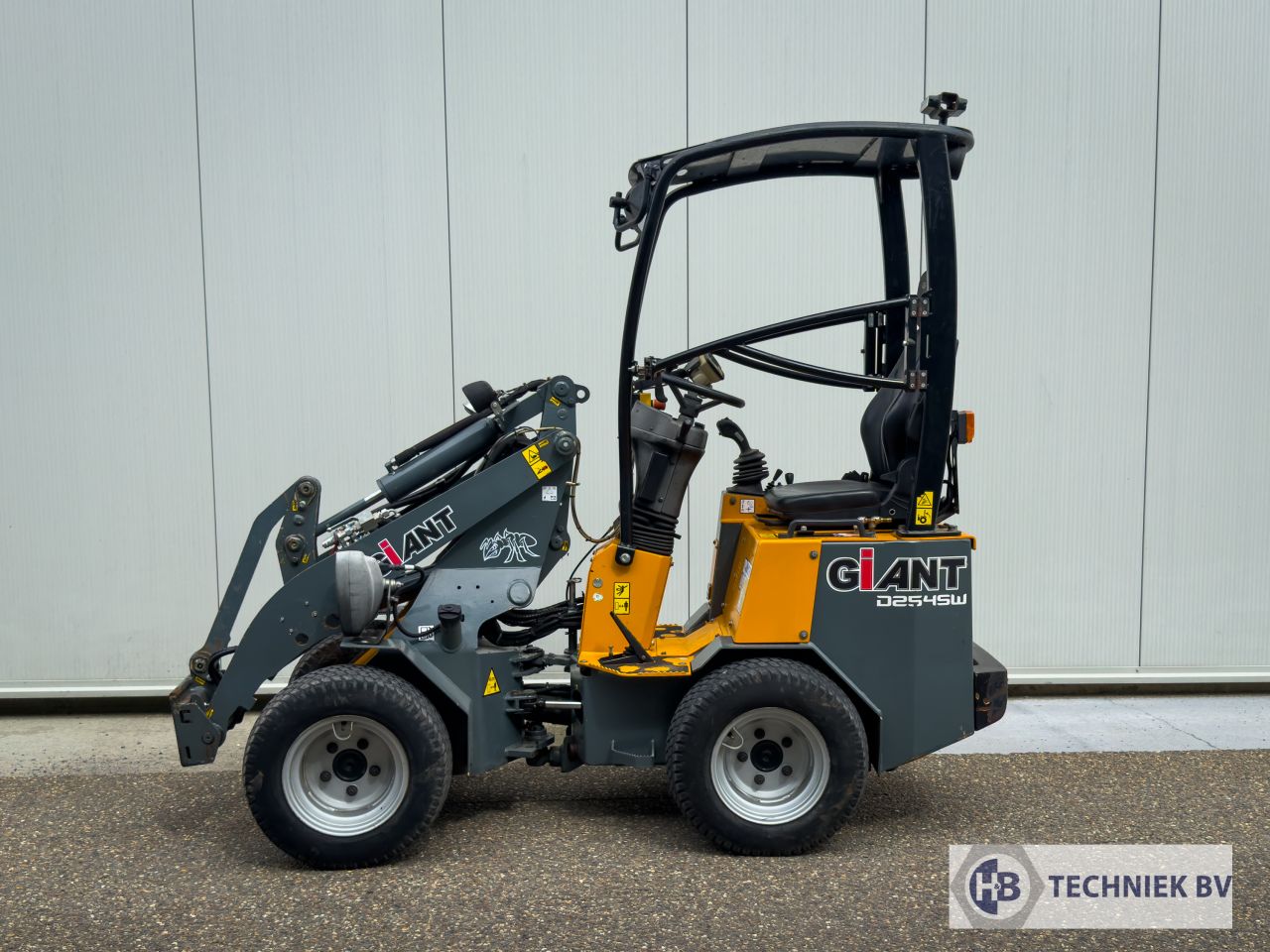 GIANT D254SW | Gereviseerde motor | Bouwjaar 2015