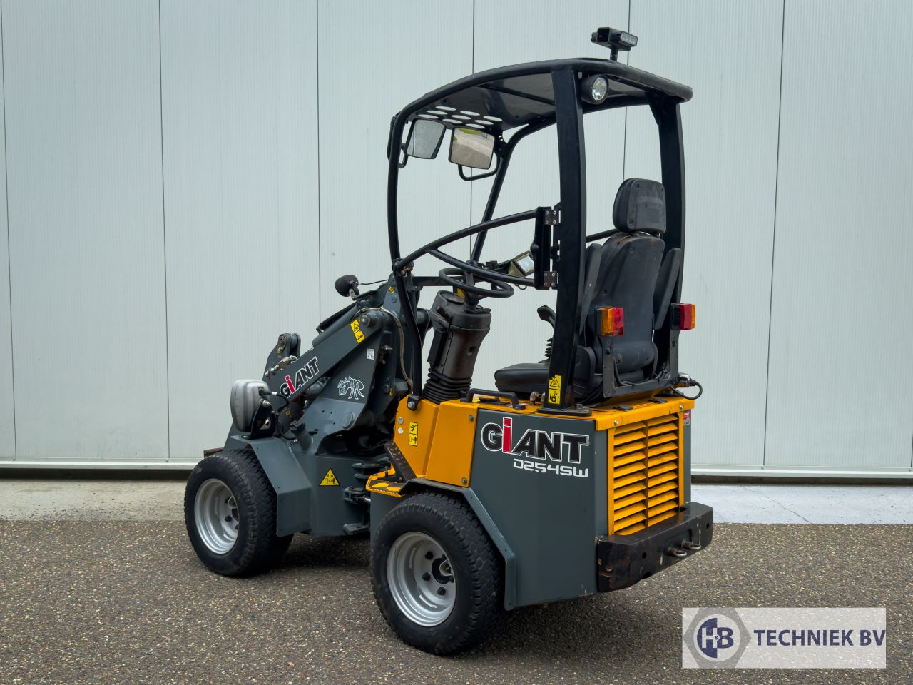 GIANT D254SW | Gereviseerde motor | Bouwjaar 2015