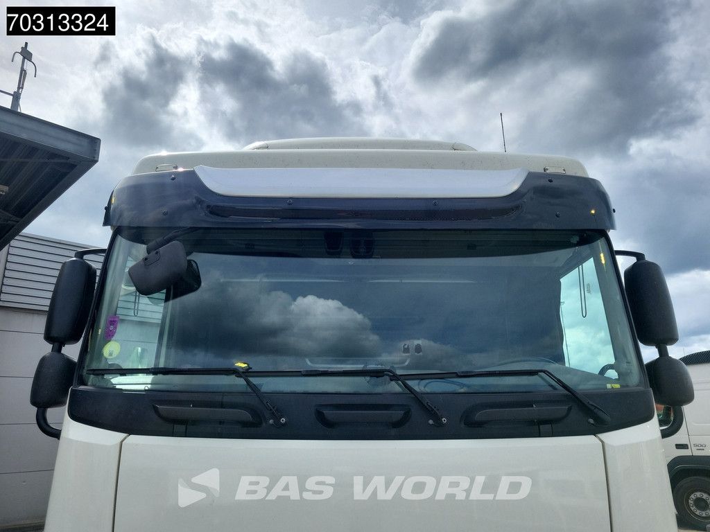 DAF XF 480 4X2 2x Tanks Mega Standklima
