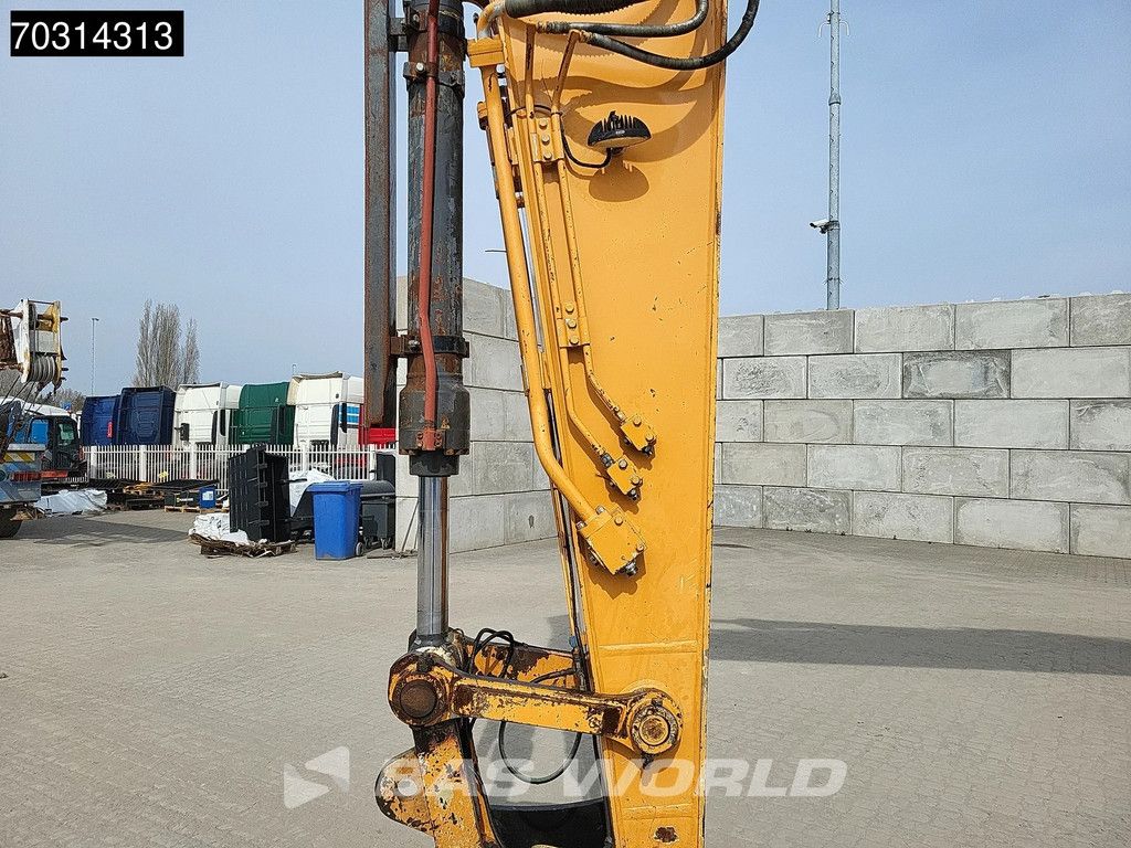 Case CX300 D