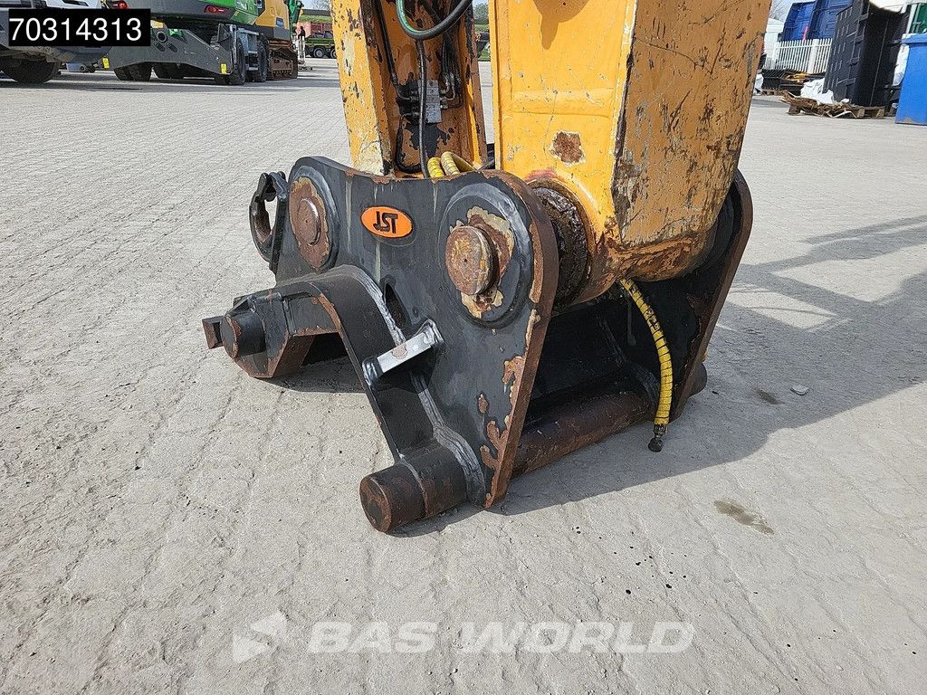 Case CX300 D