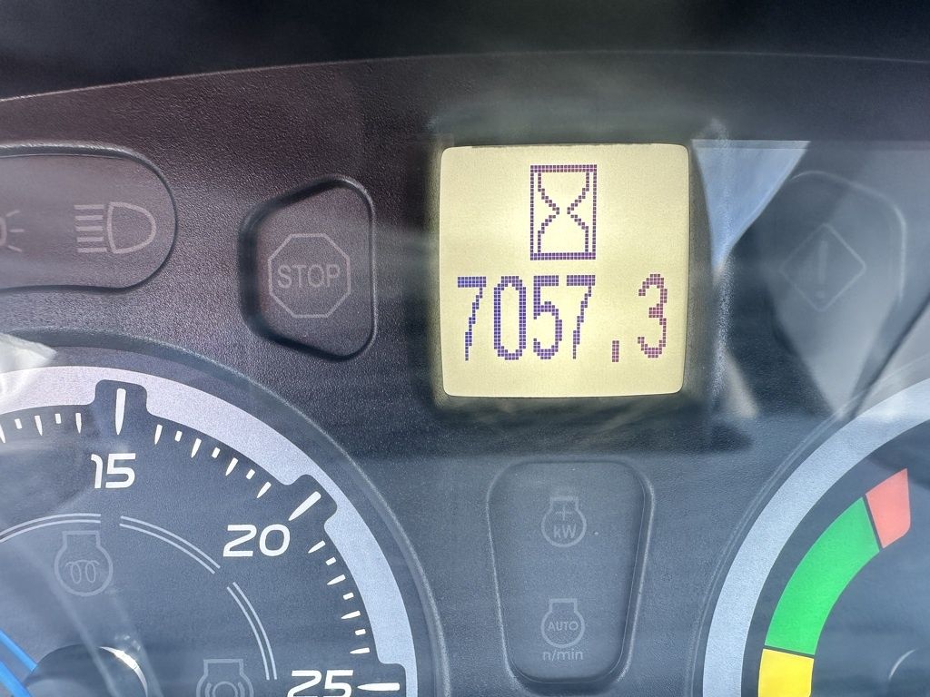 New Holland T7.215 S