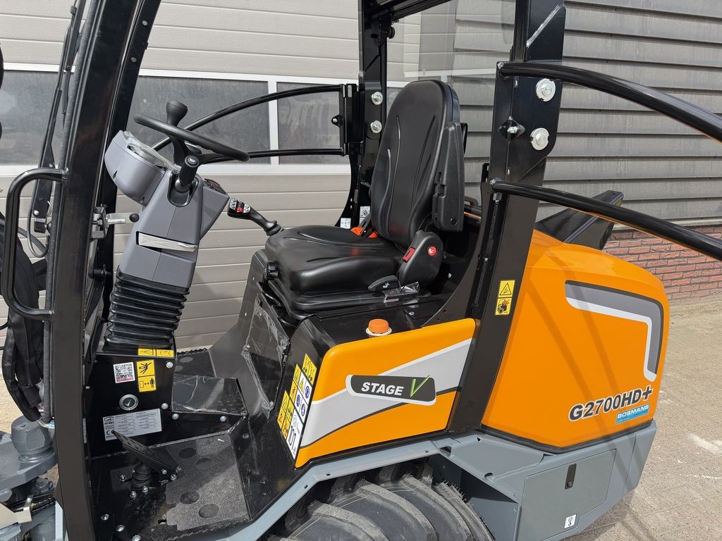 Giant G2700 HD+ minishovel NIEUW agri uitvoering