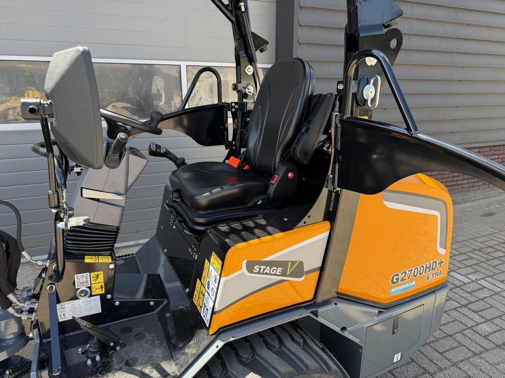 Giant G2700 X-TRA HD+ minishovel NIEUW skid banden €695 LEASE