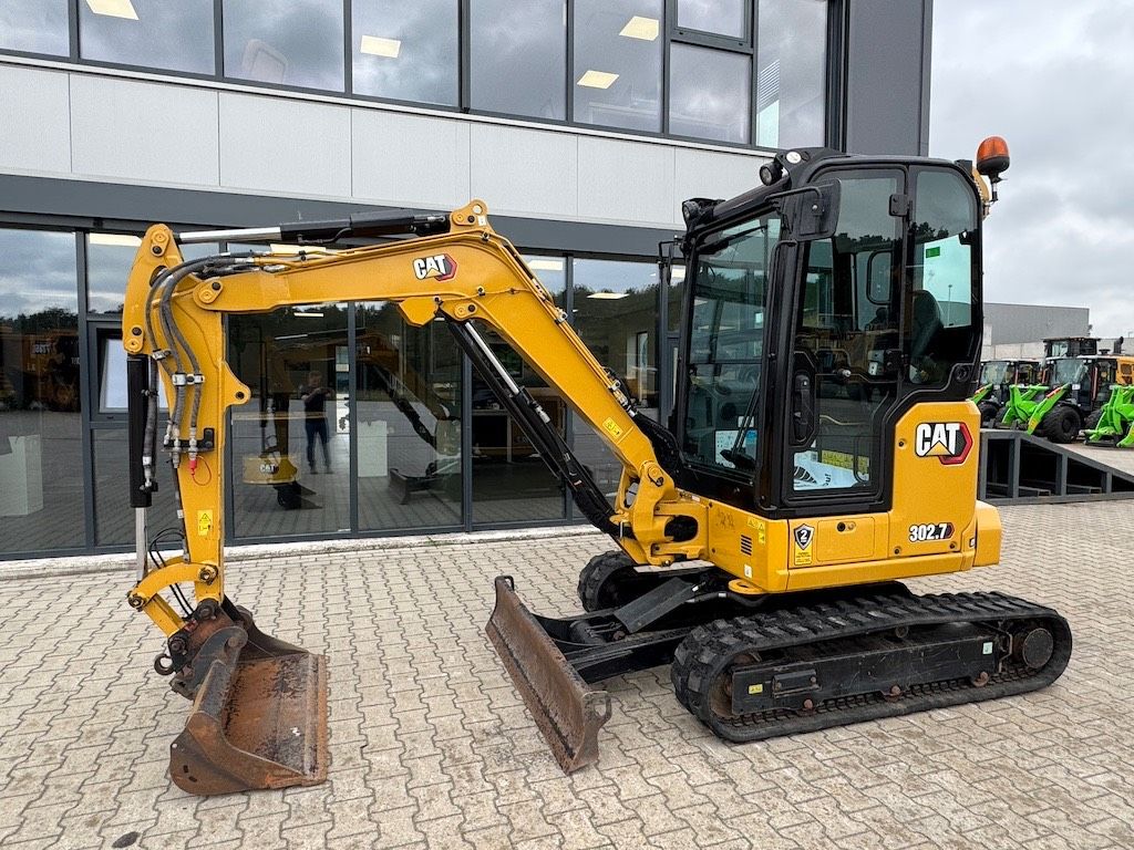 CAT 302.7 CR A/C