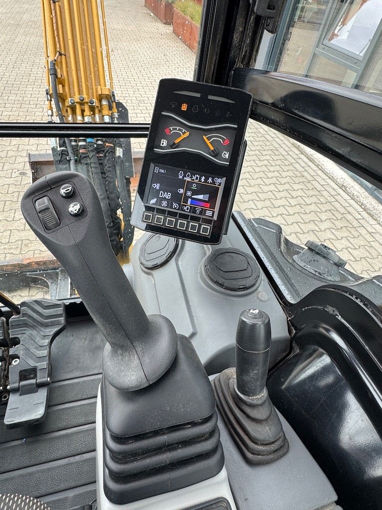 CAT 302.7 CR A/C