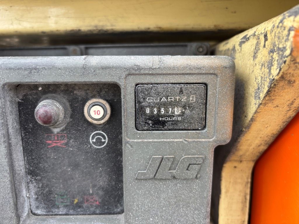 JLG 1930 ES
