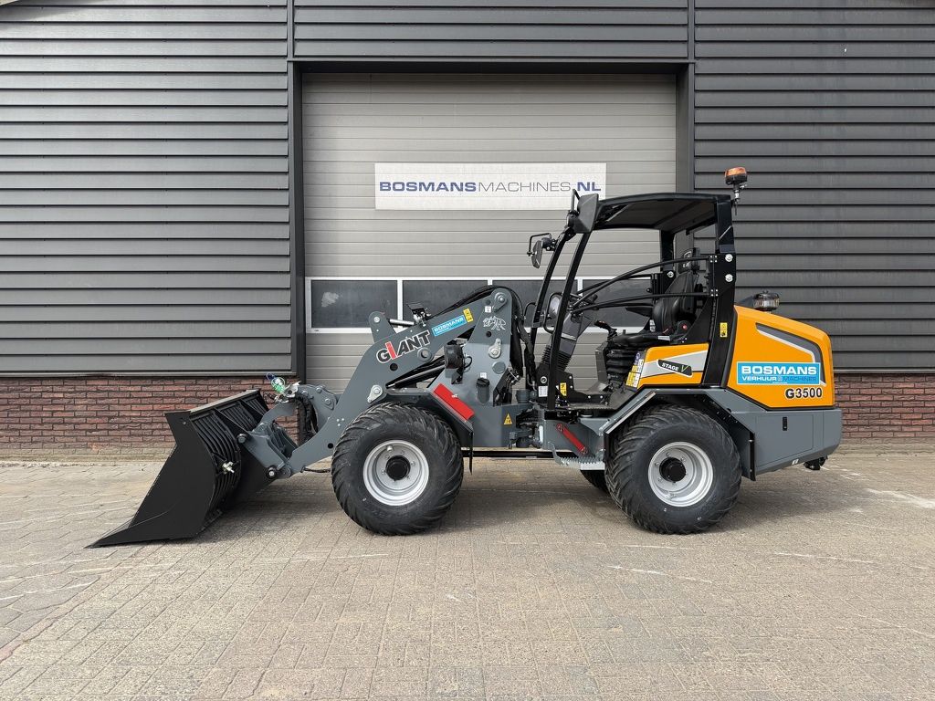 Giant TE HUUR Giant G3500 3.5 T shovel / kniklader / minishovel / wiellader