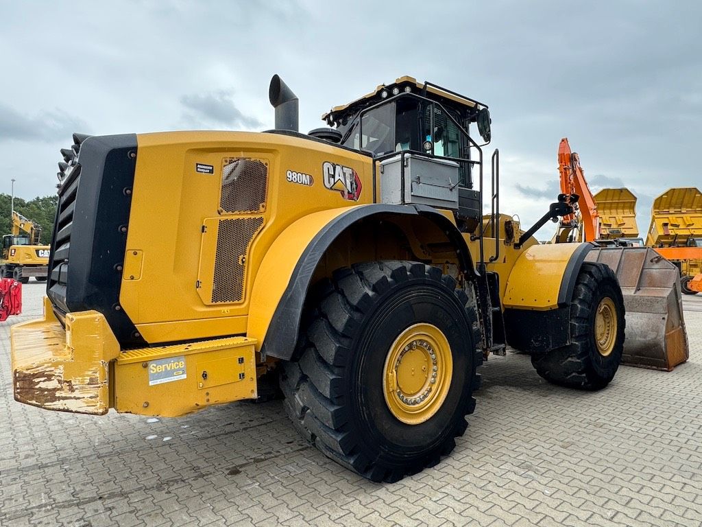 CAT 980M