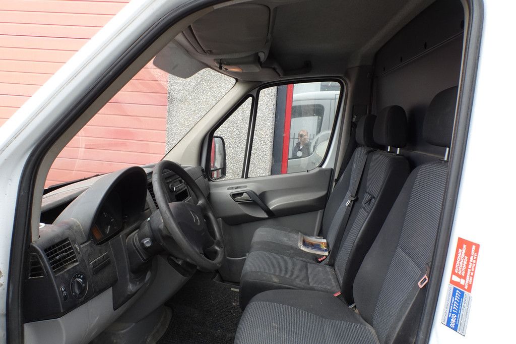 Mercedes-Benz Sprinter 213 2.2 CDI 325 190585 km 3 zits