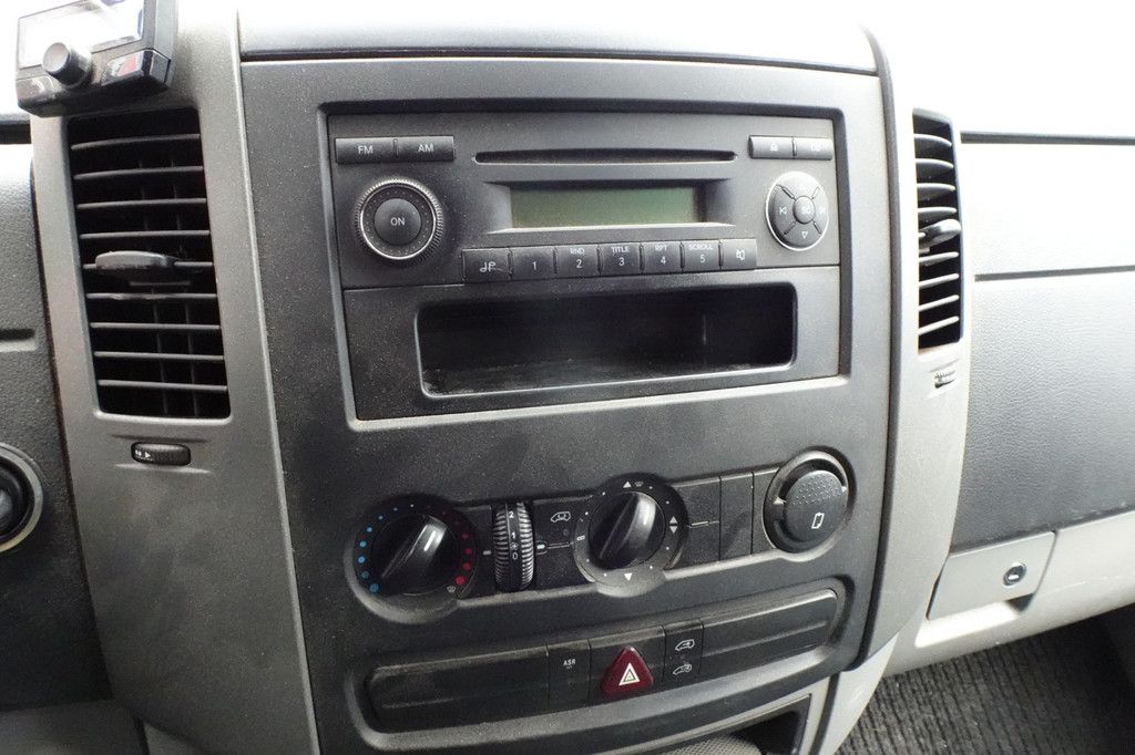 Mercedes-Benz Sprinter 213 2.2 CDI 325 190585 km 3 zits