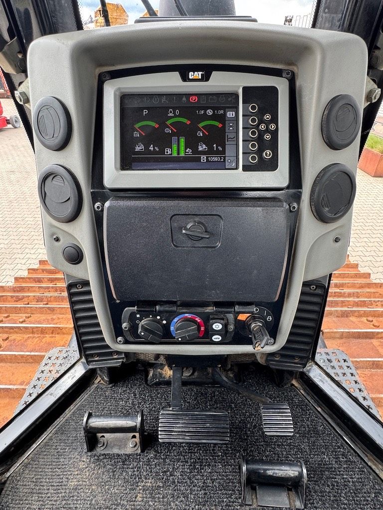 CAT D 6 N LGP