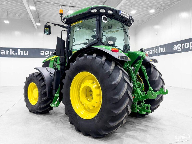 John Deere 7230R