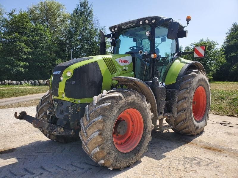 Claas AXION 830