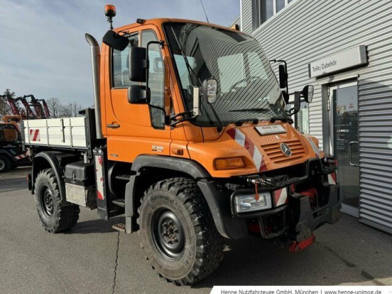 Mercedes-Benz U 300