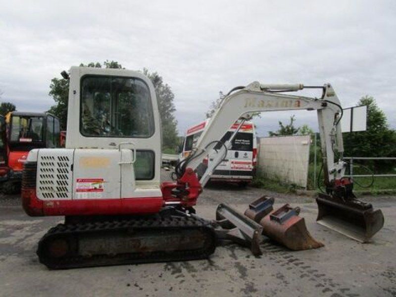 Takeuchi TB135